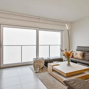 Appartement Beautifully Finished, Luxurious Flat In A Classy On The Dike Of Middelkerke, With Breathtaking Sea View Middelkerke