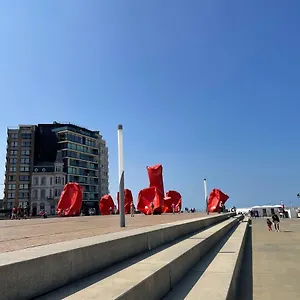 Appartement Gezellige Studio-1 Slaapkamer *4p* Strand/zee 50m Oostende