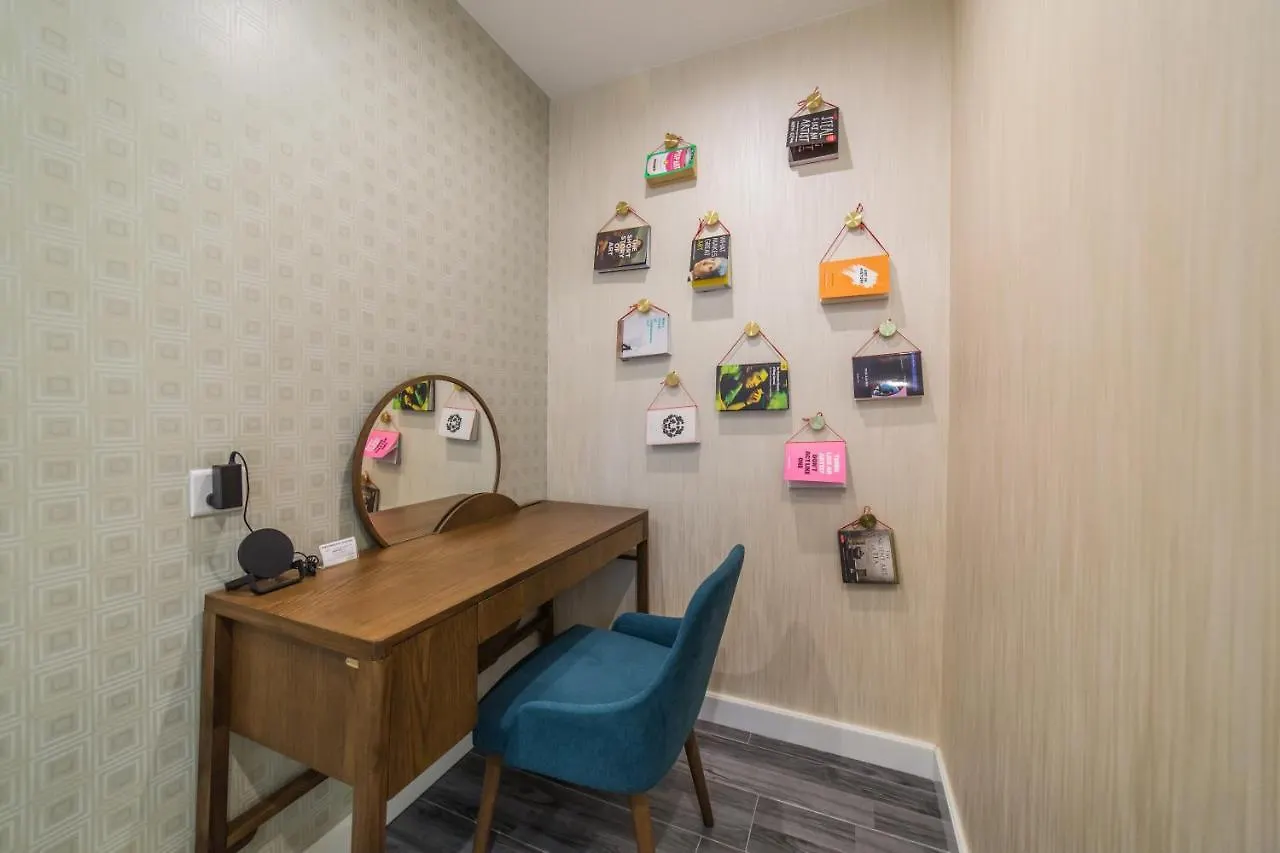 Tung Nam Lou Art Hotel Hongkong