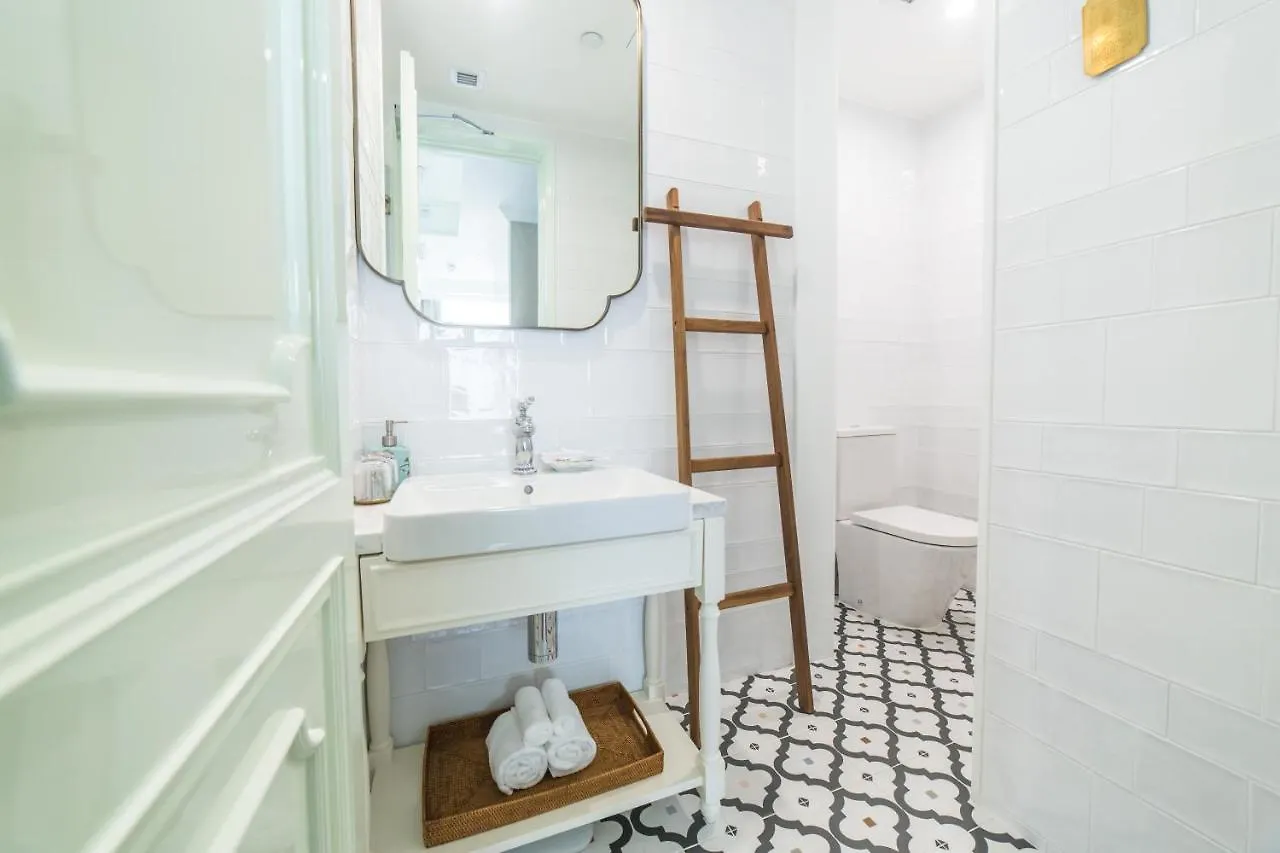 Tung Nam Lou Art Hotel Hong Kong 3*,